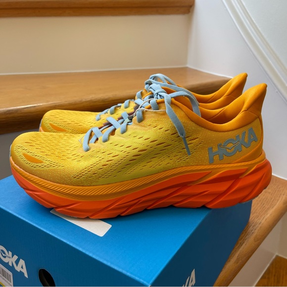 NWT Hoka Clifton 8 Yellow Hoka One One Men’s Running shoes — brand NEW - Picture 5 of 16